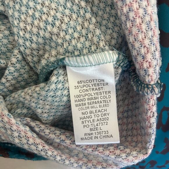 Umgee Tunic Top Women L Teal Leopard Print Multimedia Boho Cottagecore Whimsical - Picture 7 of 8